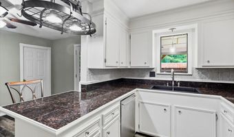 113 Golden Estates Dr, Brandon, MS 39042