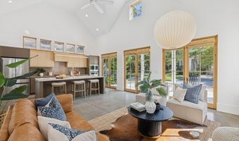 62 Harford, Beaufort, SC 29906