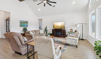 165 Rolling Bend Rd, Alvord, TX 76225