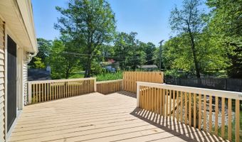 30 Lakeshore Dr, Alloway, NJ 07422