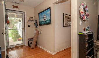 202 W DARBY Cir, Dover, DE 19904