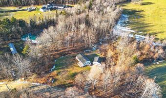 611 Quaker Hill Rd, Albion, ME 04910