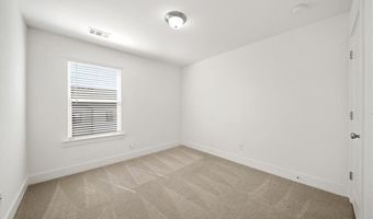 34 Auburn Woods Dr, Auburn, GA 30011