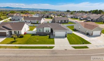 3340 Judy St, Ammon, ID 83406