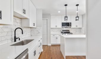 100 Little Ridge Rd, Berkeley Lake, GA 30096