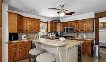 7681 N Farm Road 43, Ash Grove, MO 65604