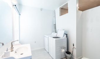 408 HAWKS NEST Dr, Baker, WV 26801