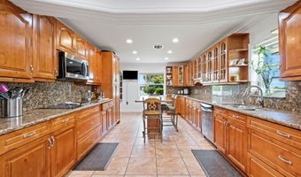1073 SE 3rd St, Belle Glade, FL 33430