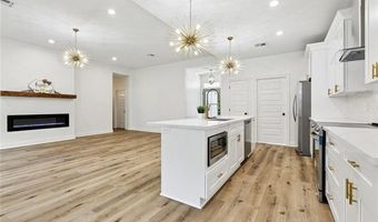 7211 CLAIBORNE Ct, Arabi, LA 70032