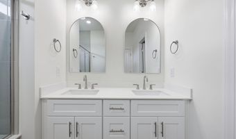 823 Mulligan Dr, Ayden, NC 28513