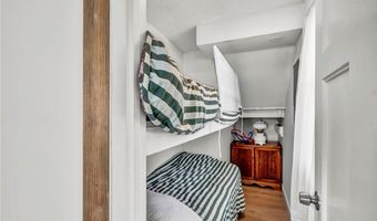 15 Lake Hurst Dr, Ashtabula, OH 44004