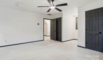 8 Indian Ridge Rd, Asheville, NC 28803