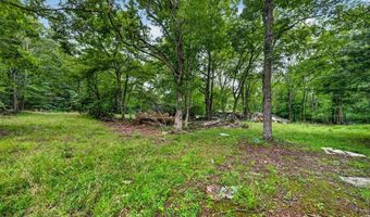 52 S Main St, Berkley, MA 02779