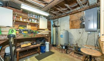 558 Province Rd, Belmont, NH 03220