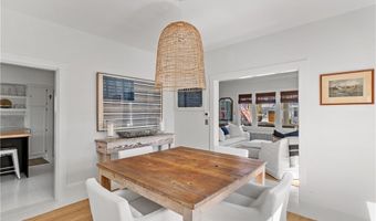 193 Coggeshall Ave, Newport, RI 02840