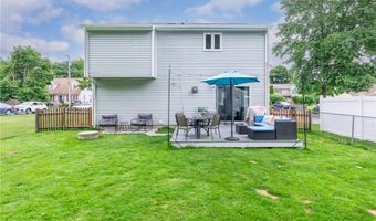 75 Canning St, Cumberland, RI 02864
