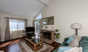8437 E Amberwood St, Anaheim, CA 92808