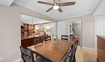 551 Lering Ct, Ballwin, MO 63011