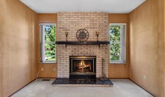 1003 Pocono Trl, Ballwin, MO 63021