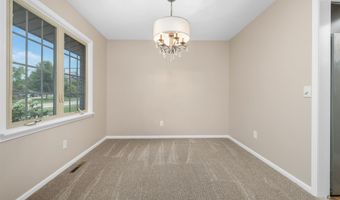 415 Duryea Dr, Auburn, IN 46706