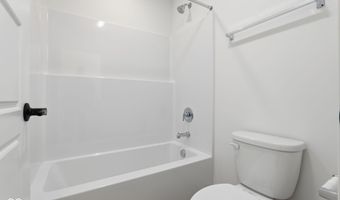 6882 Linden Woods Dr, Avon, IN 46123