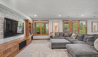 15471 Dogwood St NW, Andover, MN 55304