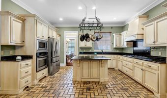 769 Mclane Ln, Biloxi, MS 39532