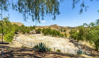 13602 Sego Rd, Agua Dulce, CA 91390