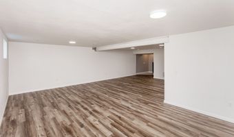 608 NE 56th St, Ankeny, IA 50021