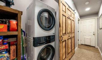 338 Western Ave, Buffalo, WY 82834