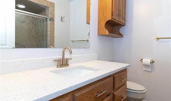 1 Sandon Ln, Bella Vista, AR 72715