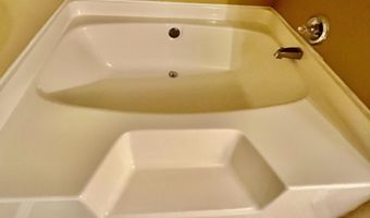 833 Heron Cv, Biloxi, MS 39532