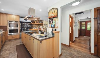 11 College Hill Rd, Canaan, CT 06018
