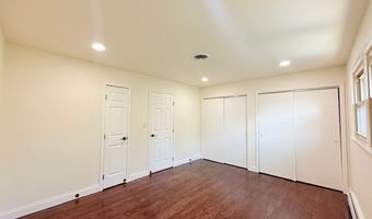 833 W Heritage Dr 1, Addison, IL 60101