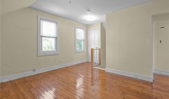 217 Bay View Ave, Cranston, RI 02905