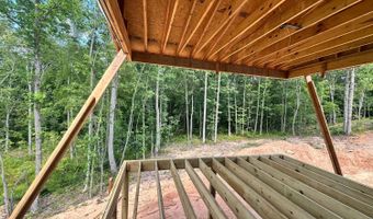 452 Somerset Dr, Appomattox, VA 24522