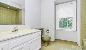 4210 Pepperidge Dr, Charlotte, NC 28226
