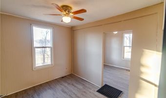 5723 Trego Rd, Atchison, KS 66002