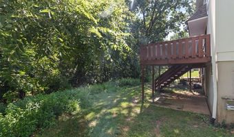 2376 Hiddengarden Ct, Ballwin, MO 63021