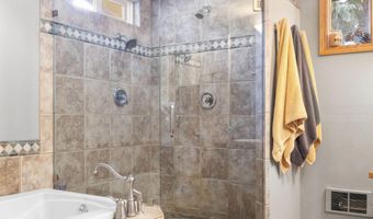 108 Gardner Pl, Cascade, ID 83611