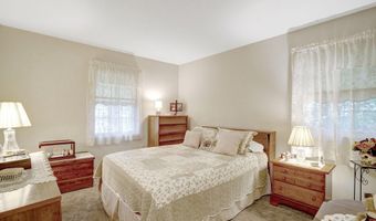 8422 GEORGIAN Way, Annandale, VA 22003