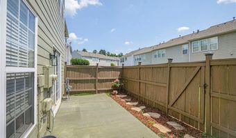 2911 Commonwealth Cir, Alpharetta, GA 30004
