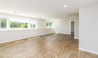 100 Schwinghammer Dr, Albany, MN 56307