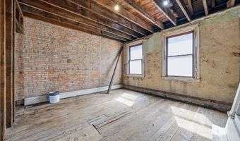 431 E Carson St, Airville, PA 15203