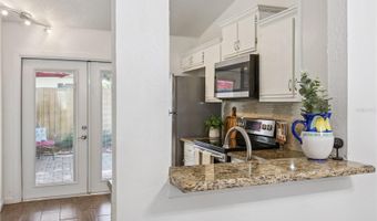 1256 PIN OAK Dr, Apopka, FL 32703