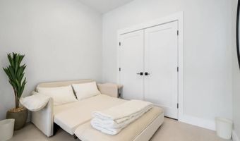 161 BROADWAY 1F, Bayonne, NJ 07002