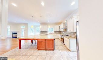 6403 EARLHAM Dr, Bethesda, MD 20817