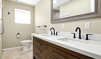 9540 SW Hodges Rd, Auburn, KS 66402