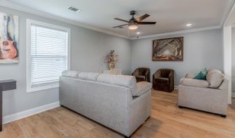 105 School St, Bay, AR 72411