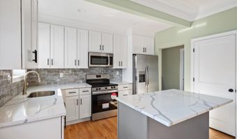 3 Williams Ave, Amityville, NY 11701